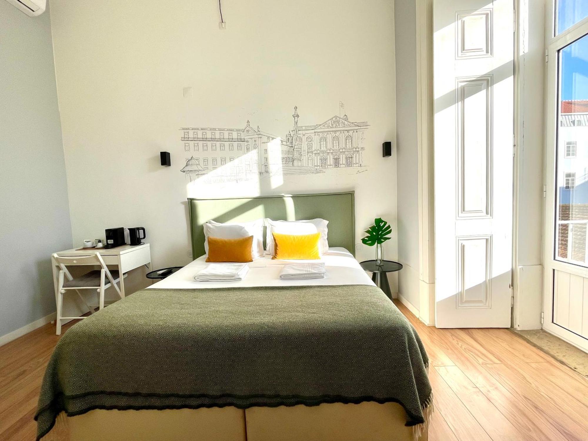 Lisbon Check-In Guesthouse ภายนอก รูปภาพ